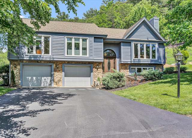 Property at 5424 Snow Owl Dr, Roanoke, VA 24018, 3 beds, 3 baths