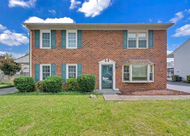 Property at 1312 Parksdale Manor Dr, Salem, VA 24153, 2 beds, 1.5 baths