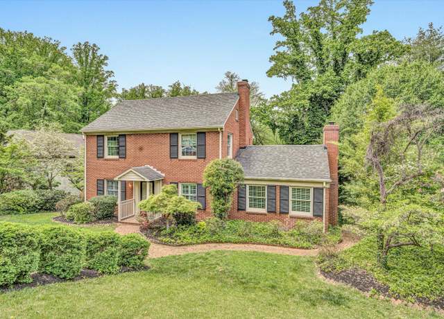 Property at 2833 Longview Ave SW, Roanoke, VA 24014, 4 beds, 3.5 baths