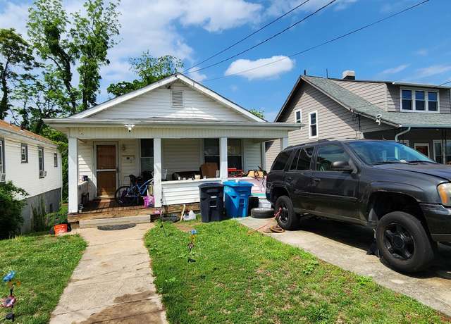 Property at 1625 Moorman Ave NW, Roanoke, VA 24017, 3 beds, 1 bath