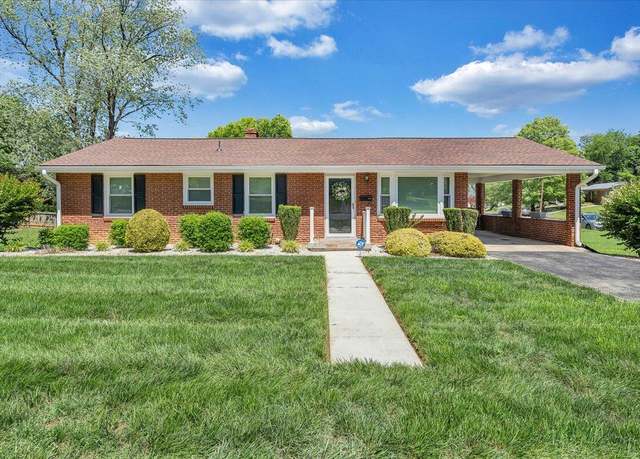 Property at 3301 Whittle St NE, Roanoke, VA 24012, 4 beds, 2.5 baths