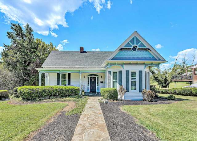 Property at 145 Spring Street St, Rocky Mount, VA 24151, 2 beds, 2 baths
