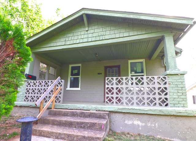 Property at 1412 9th St SE, Roanoke, VA 24013, 2 beds, 1 bath