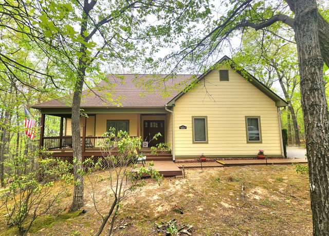Property at 30 Boulder Point Dr, Hardy, VA 24101, 4 beds, 2.5 baths