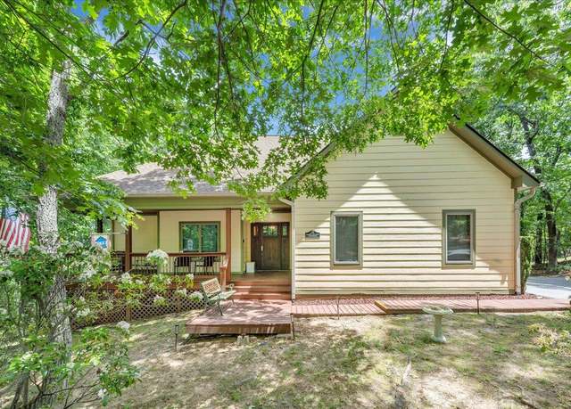 Property at 30 Boulder Point Dr, Hardy, VA 24101, 4 beds, 2.5 baths