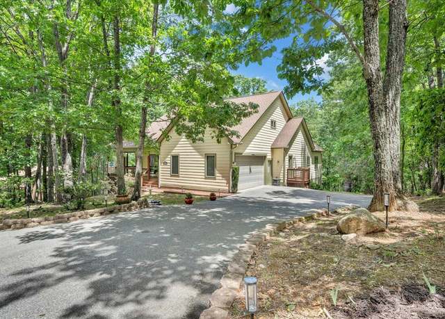 Property at 30 Boulder Point Dr, Hardy, VA 24101, 4 beds, 2.5 baths