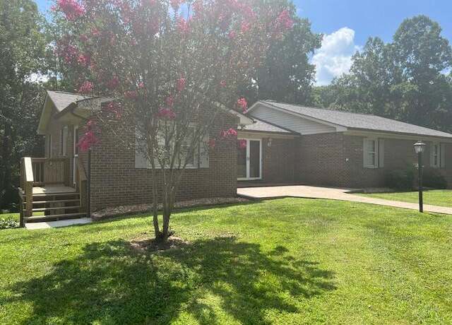 Property at 95 Turner Ashby Ct, Martinsville, VA 24112, 3 beds, 3 baths