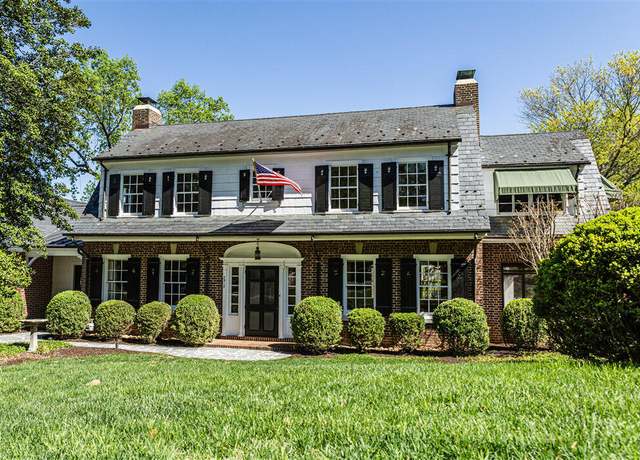 Property at 2912 Wycliffe Ave SW, Roanoke, VA 24014, 6 beds, 4.5 baths