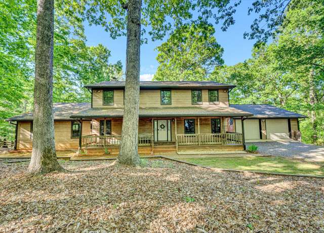 Property at 104 Hickory Lake Ln, Goodview, VA 24095, 4 beds, 2.5 baths