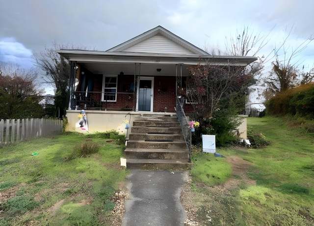 Property at 808 Munford Ave SE, Roanoke, VA 24013, 3 beds, 1 bath