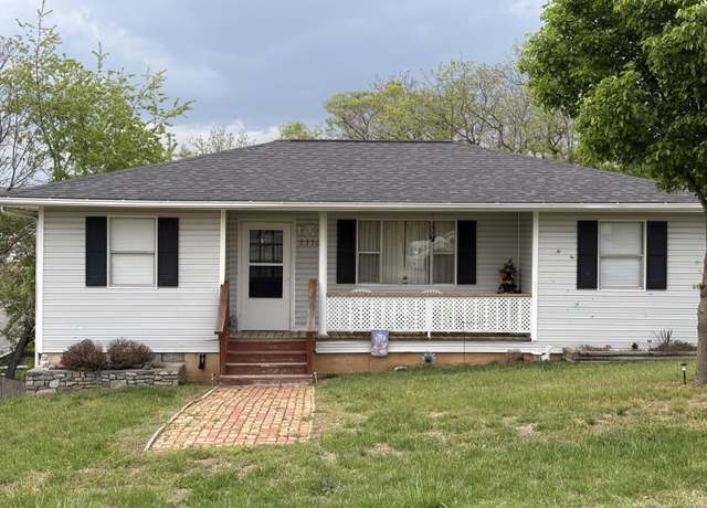Property at 2330 Belle Ave NE, Roanoke, VA 24012, 3 beds, 1 bath