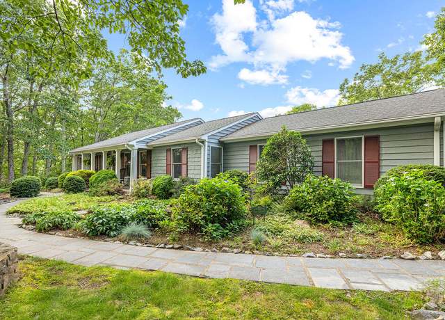 Property at 420 Cresthill Rd, Lynchburg, VA 24504, 3 beds, 3 baths