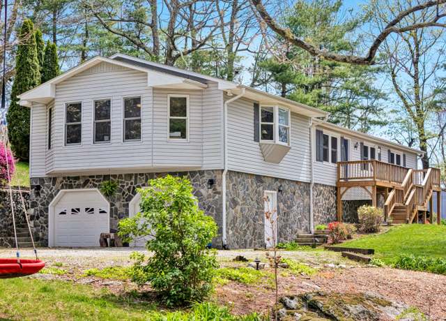 Property at 10610 Slings Gap Rd, Bent Mountain, VA 24059, 4 beds, 3 baths