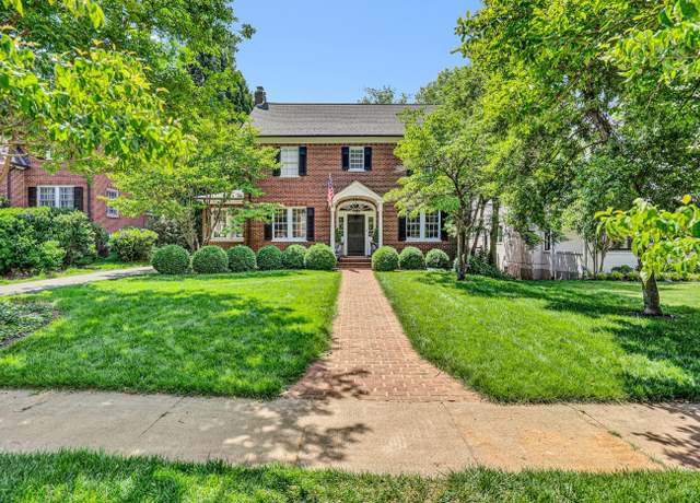 Property at 2623 Cornwallis Ave SE, Roanoke, VA 24014, 4 beds, 3.5 baths