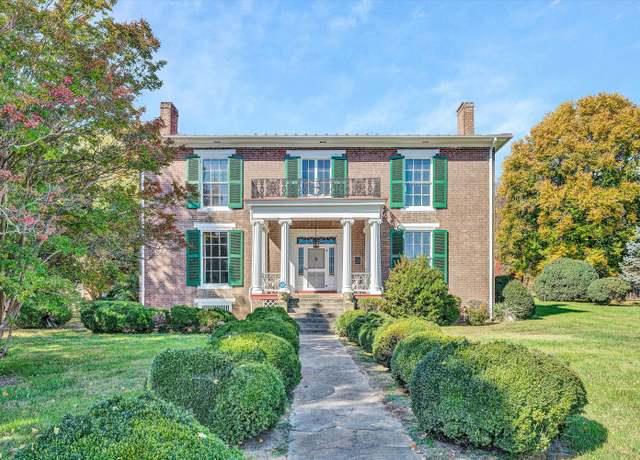 Property at 4377 West Main St, Salem, VA 24153, 4 beds, 5 baths