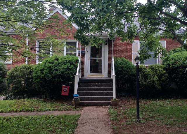 Property at 2521 Chatham St NW, Roanoke, VA 24012, 4 beds, 2 baths