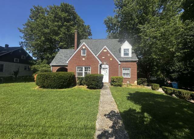 Property at 3542 Princeton Cir NE, Roanoke, VA 24012, 3 beds, 1.5 baths