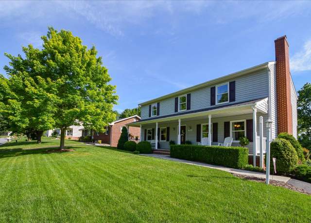 Property at 7268 Twin Forks Dr, Roanoke, VA 24019, 4 beds, 3 baths