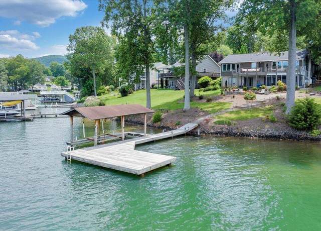 Property at 292 Cove Rd, Penhook, VA 24137, 7 beds, 5 baths