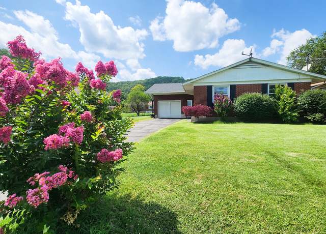 Property at 1322 S David Ave, Covington, VA 24426, 3 beds, 3 baths