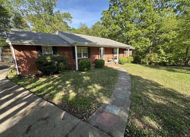 Property at 1663 Mountain Heights Dr, Salem, VA 24153, 3 beds, 3 baths