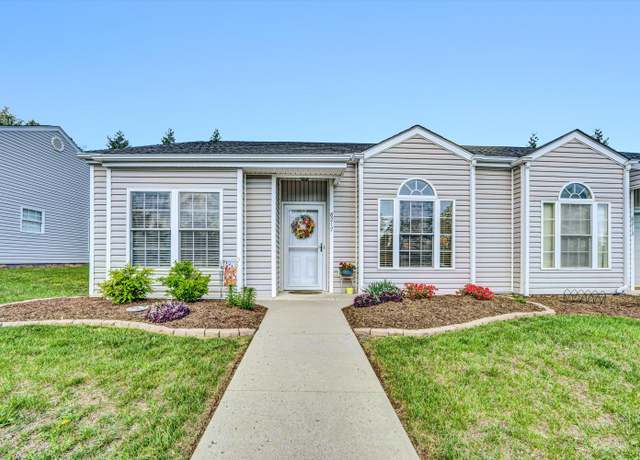 Property at 8217 Emerald Court Dr, Roanoke, VA 24019, 2 beds, 2 baths