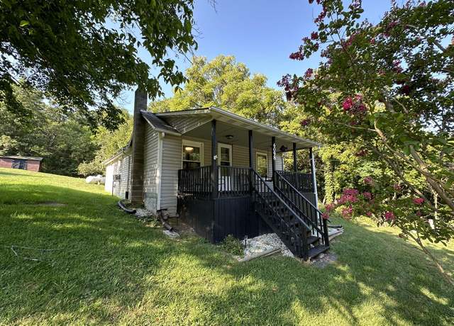 Property at 6098 Blue Ridge Tpke, Fincastle, VA 24090, 3 beds, 1 bath