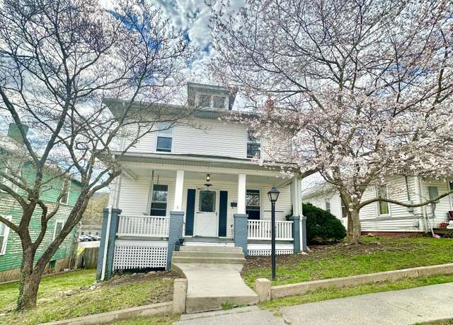 Property at 513 Court St, Clifton Forge, VA 24422, 4 beds, 1.5 baths