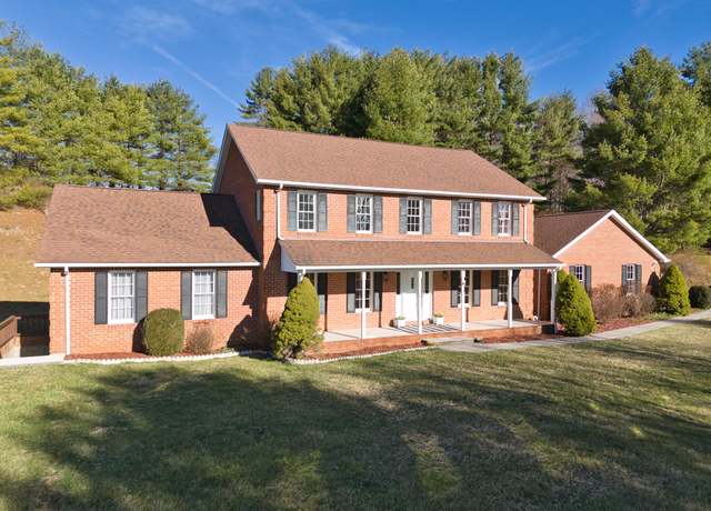 Property at 195 Showalter Rd NW, Willis, VA 24380, 4 beds, 2.5 baths
