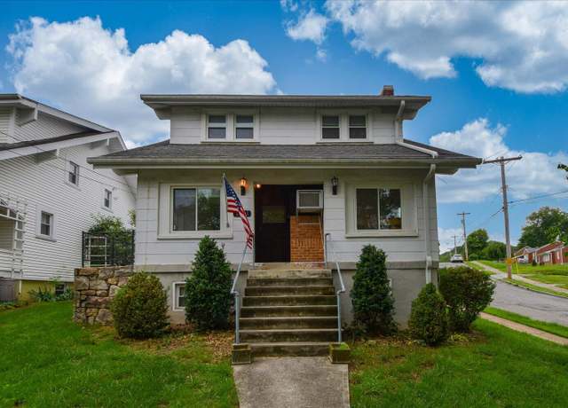 Property at 2501 Guilford Ave SW, Roanoke, VA 24015, 3 beds, 2.5 baths