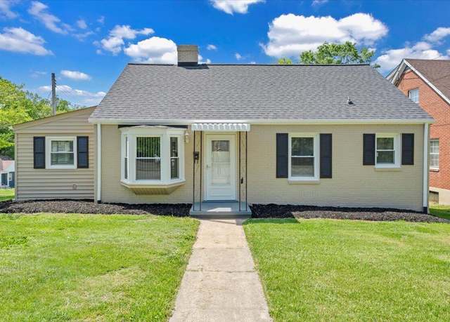 Property at 714 Parkview Ave, Martinsville, VA 24112, 3 beds, 2 baths