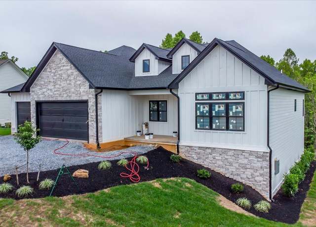 Property at 1037 Westerham Ct, Huddleston, VA 24104, 4 beds, 3.5 baths