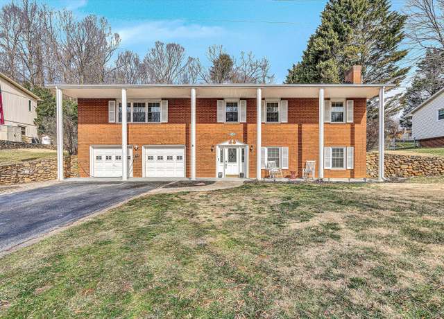 Property at 5944 Cartwright Dr, Roanoke, VA 24018, 4 beds, 3 baths