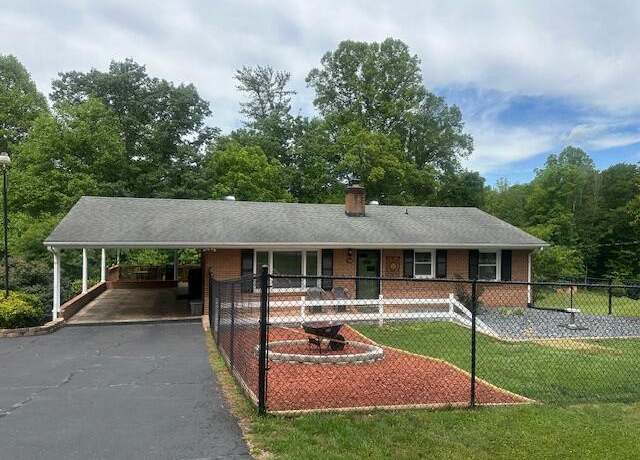 Property at 586 Graceland Dr, Bassett, VA 24055, 3 beds, 1 bath