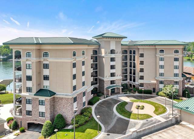 Property at 100 Bridgewater Pointe Pl #102, Moneta, VA 24121, 3 beds, 2 baths