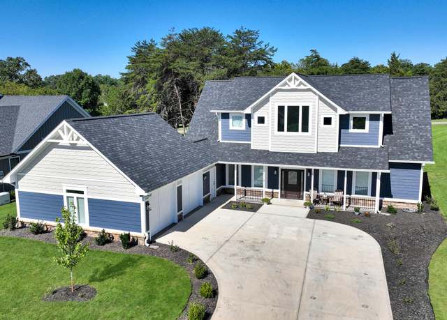 Property at 1075 Golf View Ct, Huddleston, VA 24104, 4 beds, 3.5 baths