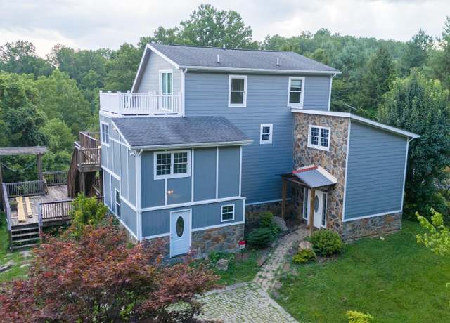 Property at 440 Aurora Ln, Christiansburg, VA 24073, 3 beds, 2 baths