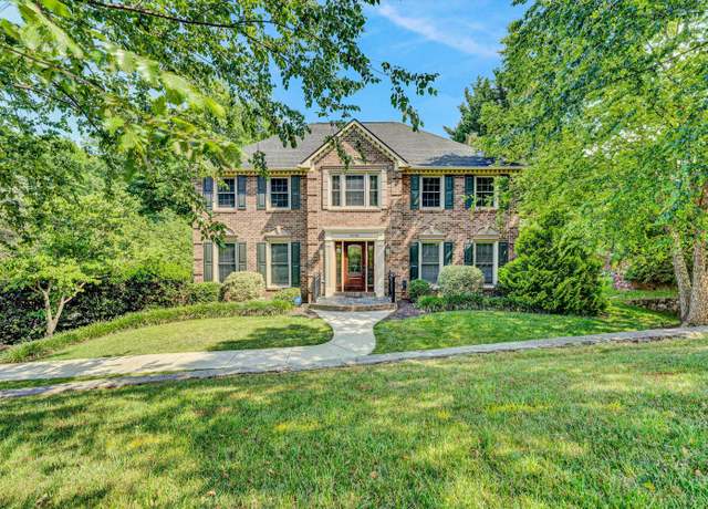 Property at 8286 Cardington Dr, Roanoke, VA 24019, 4 beds, 3.5 baths