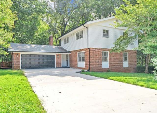 Property at 907 Hunting Ridge Rd, Martinsville, VA 24112, 5 beds, 3.5 baths