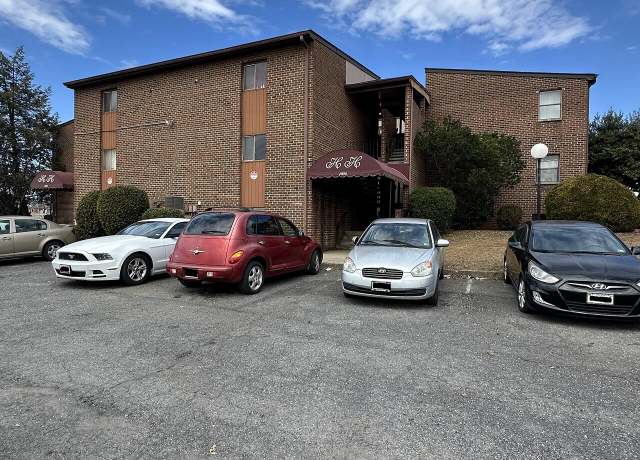 Property at 1606 Wayne St NE, Roanoke, VA 24012