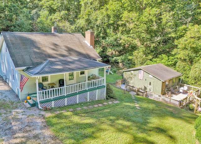 Property at 4152 Carr Rouse Rd, Roanoke, VA 24014, 2 beds, 1 bath