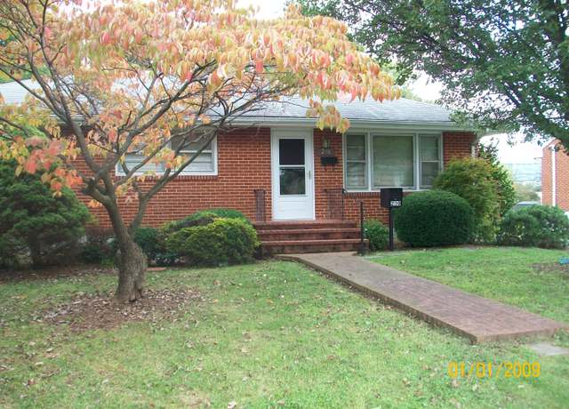Property at 230 Crittendon Ave NE, Roanoke, VA 24012, 2 beds, 1 bath