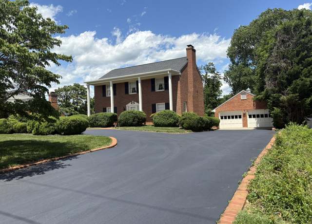 Property at 600 Academy St, Salem, VA 24153, 3 beds, 2.5 baths