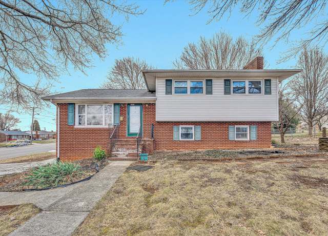 Property at 533 Fleming Ave NE, Roanoke, VA 24012, 3 beds, 2 baths