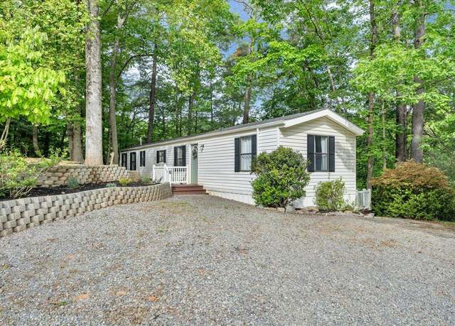 Property at 518 Ridgelake Rd, Goodview, VA 24095, 2 beds, 2 baths