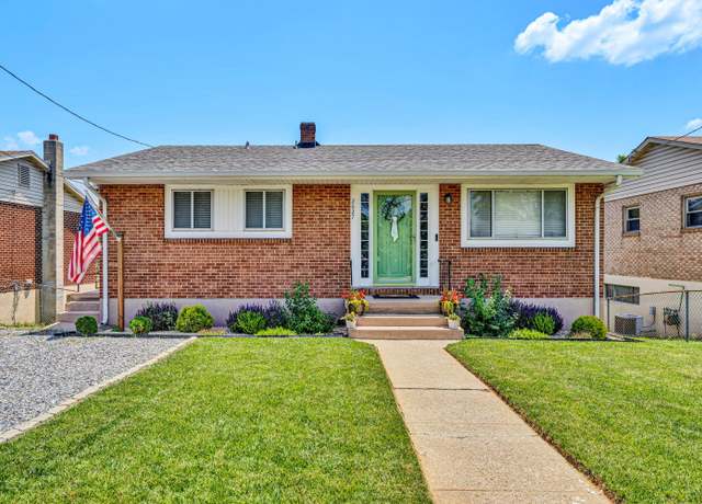 Property at 2627 Radford Rd NE, Roanoke, VA 24012, 4 beds, 1 bath