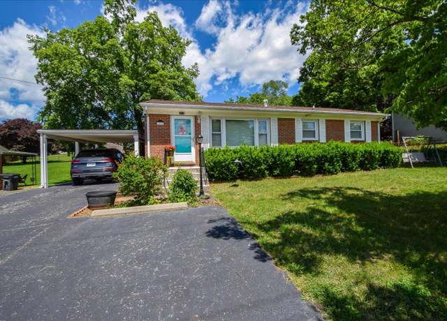 Property at 1518 Mountain View Rd, Vinton, VA 24179, 3 beds, 2 baths