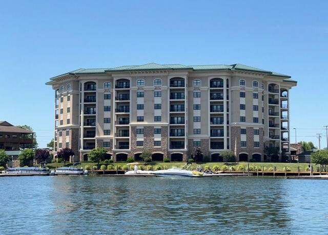 Property at 100 Bridgewater Pointe Pl #106, Moneta, VA 24121, 4 beds, 3 baths