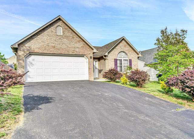 Property at 6815 Cee St, Roanoke, VA 24019, 3 beds, 2 baths