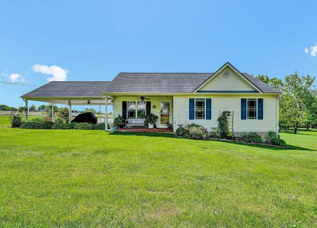 Property at 22 Spring Branch Ln, Fincastle, VA 24090, 3 beds, 2 baths